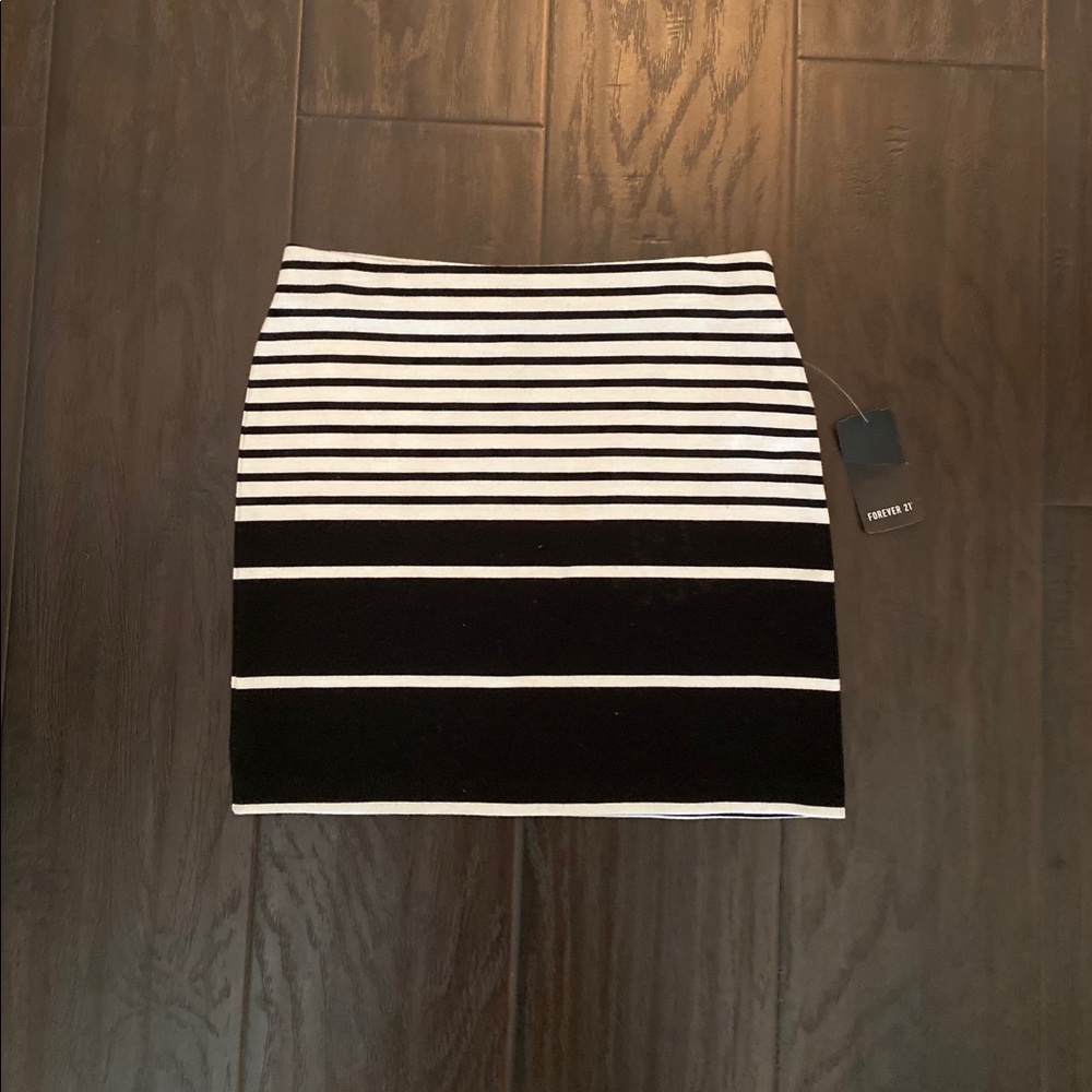 Black and White Striped Mini Skirt (Bodycon)